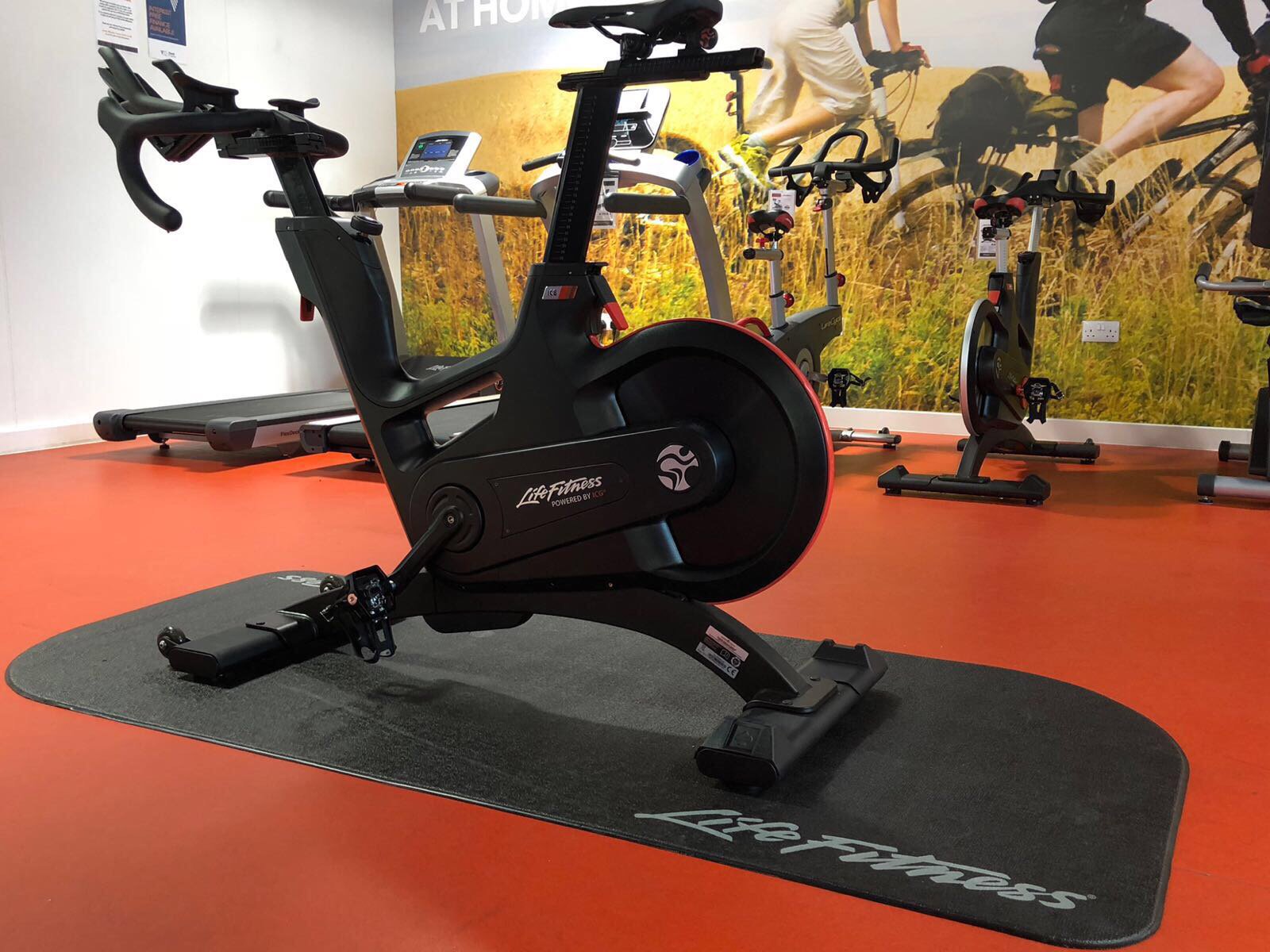 life fitness ic8 indoor cycle