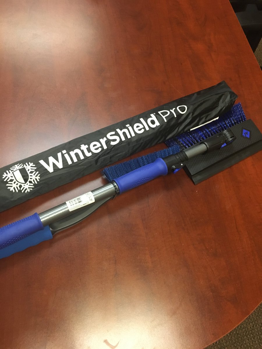 boulderridgeMN's tweet photo. What day is it? It's Double Tap Tuesday! Just LIKE this post and TAG a friend for a chance to win this heavy duty ice scrapper and ice shield for your car! ❄️😬 Don't forget to follow us on our Insta &amp; Snap: @duluthclubhouse #BoulderRidge #SummitRidge #CampusPark #Giveaway https://t.co/jiCQINzwLl