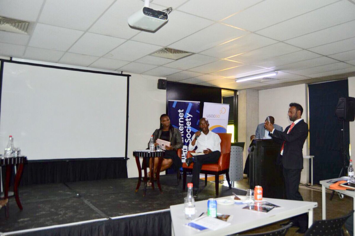 usaasa_za's tweet photo. Multi-Stakeholder Collaboration.
Discussion on what Multi-Stakeholder is, how it affects and impacts on ICT.
Palesa Legoze - @DtpsZA 
Thato Mfikwe - @ISOC
Gabriel Ramokotjo - @ELIG
Doreen Mokoena - @dotZADNA 
#InternetGovernanceForum #ZAIGF17. https://t.co/14MGWCrIL0