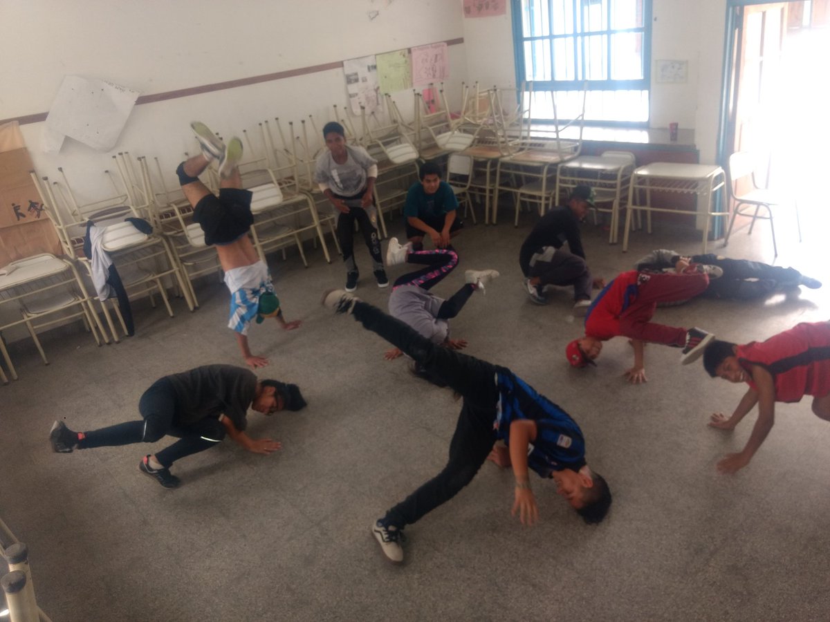 Gabriel73027736's tweet photo. Hermoso finde de #Prevencionzikadenguechikungunya y un poco de ensayo con los chicos @cain2eh2016 @AlancayDel @juancarlosvilc https://t.co/U7hedqjnZx