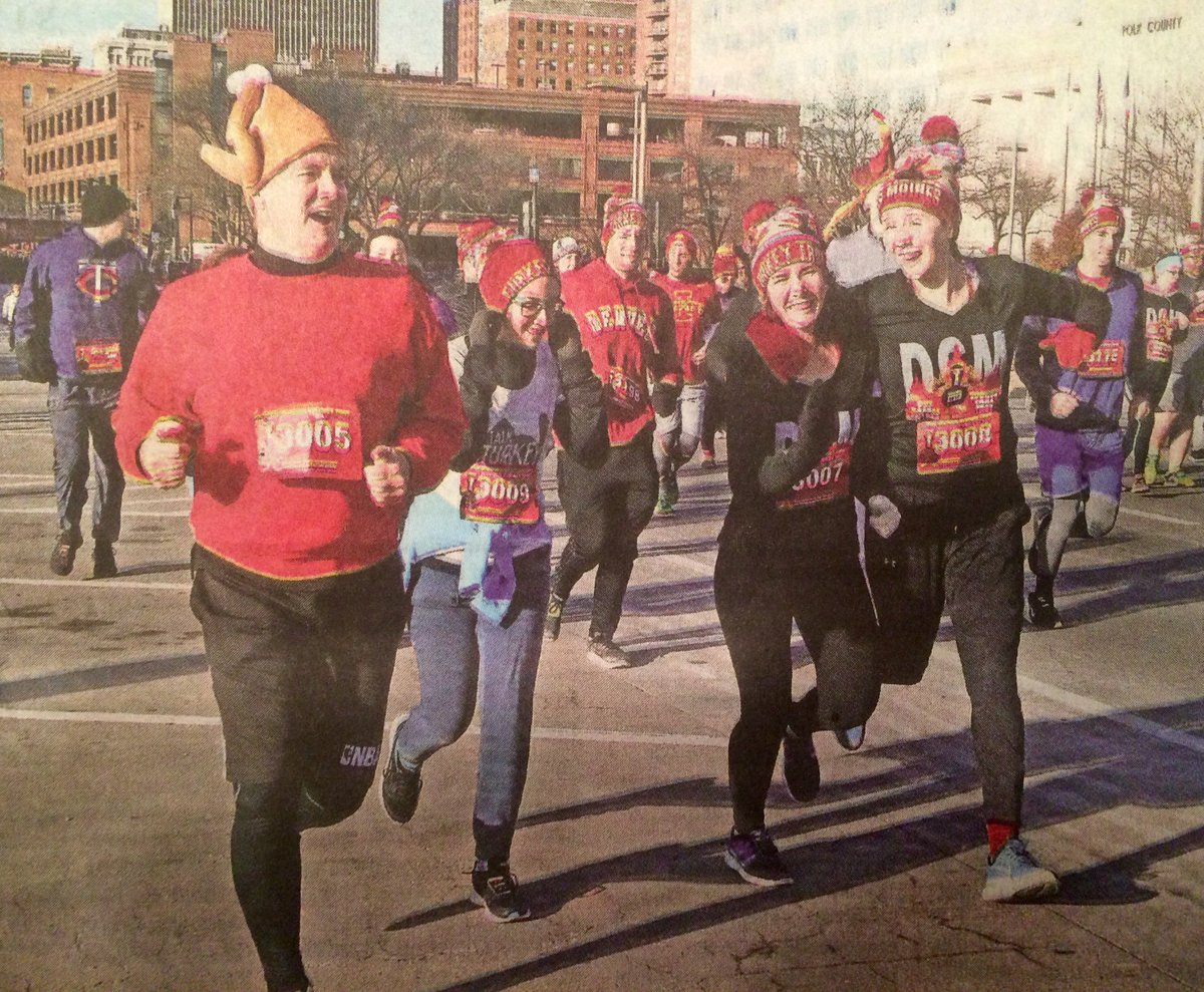 helton_olivia's tweet photo. The Fitness God made it on the front page of the largest newspaper in the Midwest. Consider yourselves in the presence of greatness #iconic https://t.co/t0IzgsSRvJ