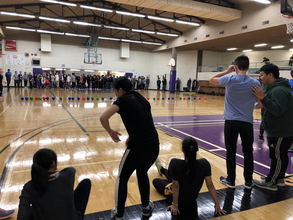 MsPaslawski's tweet photo. Final round! Mentors vs. all grade 9’s 🙈 #mentorship https://t.co/ENXO9ZLS8K