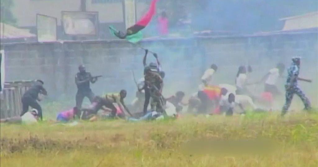 ejikeukwuez1's tweet image. Nigeria Army freeNnamdiKanu and buhari gov stopBiafrakilling in Biafraland
Let my People Go!!