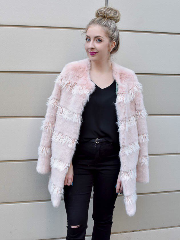 mission_edit's tweet photo. Pink fur on your brain? You know what they say...If you can’t stop thinking about it...buy it! https://t.co/ijn2zT1iZV #pinkfauxfur #pinkfur #ecofur #jacket #missionedit #boutique #online https://t.co/LtPw9jap1F