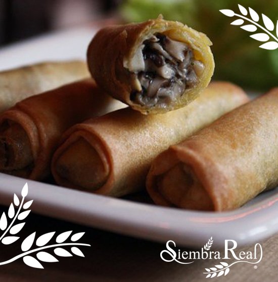 SiembraReal's tweet photo. Tus lumpias favoritas saben mejor con nuestra Salsa Soya #SiembraReal 💛💙❤ Ya la probaste? https://t.co/iqsHa8wr3I