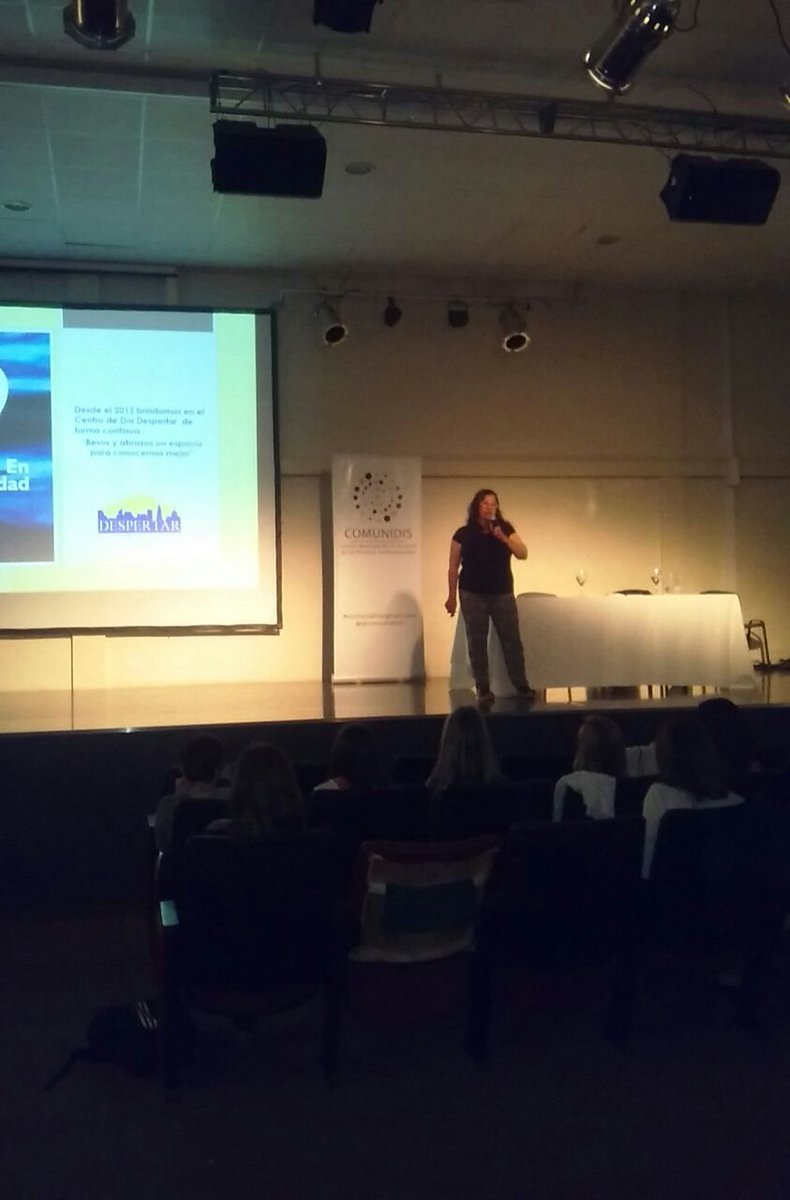 discapacidadvl's tweet photo. Ahora! Sexualidad y Discapacidad por Lic. Marta Castro Martín. Actividad organizada x @comunidisvl Familia y Autonomía 👏👏 #semanadelainclusionvl #Dia2 @gabisalusso https://t.co/Gd9NtRDJRv