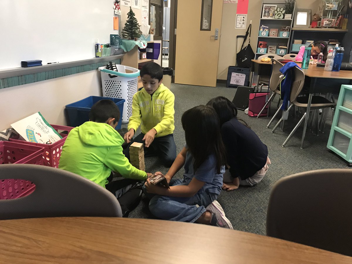 cbe_bibb's tweet photo. Morning Work is in full effect! #twehowl @TWEHowl https://t.co/ZizZlrnfxY