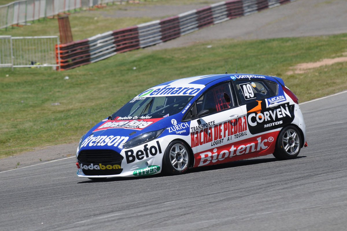 dg_prensa's tweet photo. El DG cierra el 2017 en Rosario https://t.co/98zzPz6DYV @prensatn @LannesDani @tnracingweb @diegogay11 @pablogay77 https://t.co/zRH13mqMHO