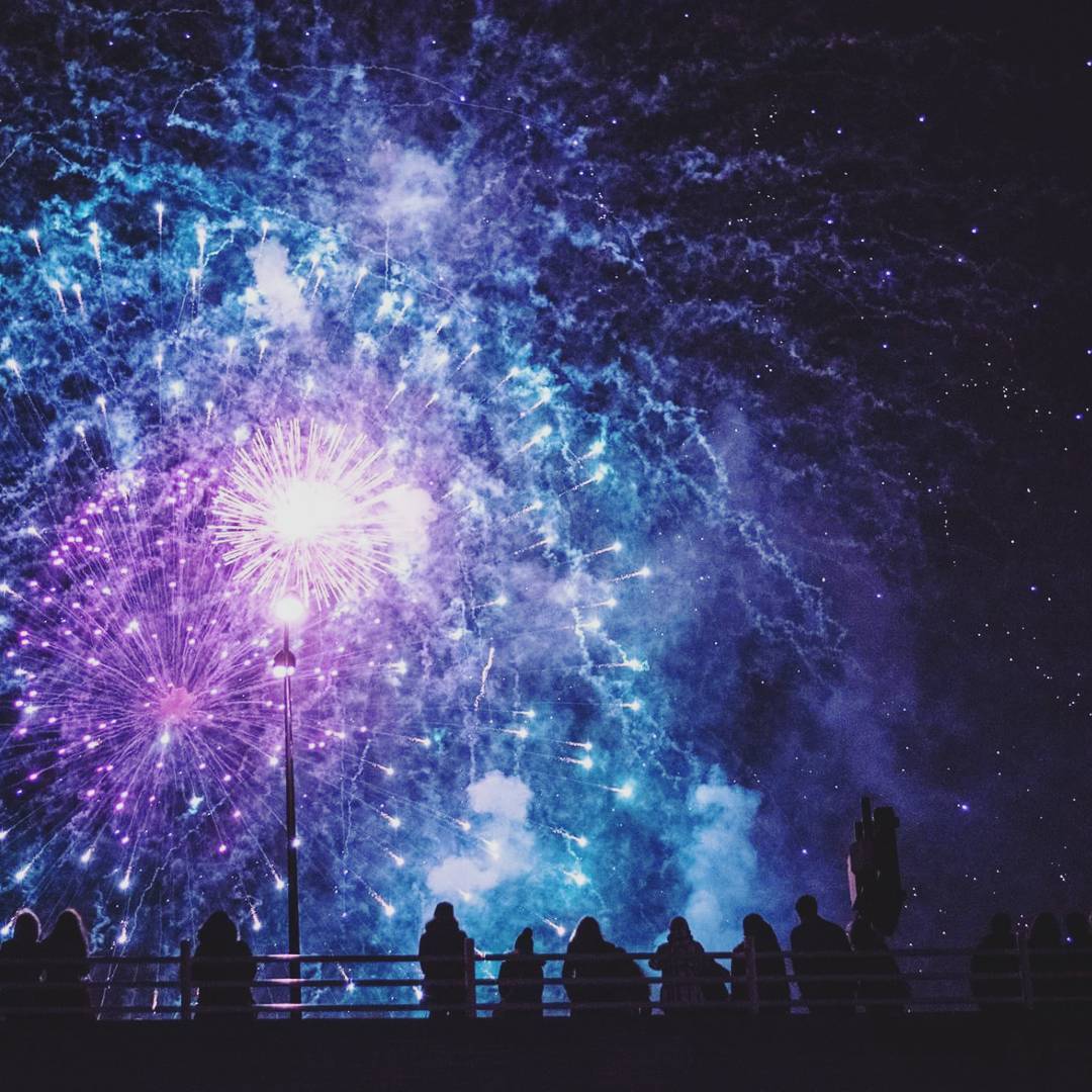 lordmayors_show's tweet photo. The winners of the #LordMayorsShow photo competition have been selected 🏆
For the fireworks category, we chose Instagram user taeria73. There were many impressive firework pictures but none that take you there like this lovely composition. https://t.co/CUuG1j95hK https://t.co/rrh10IeTcA