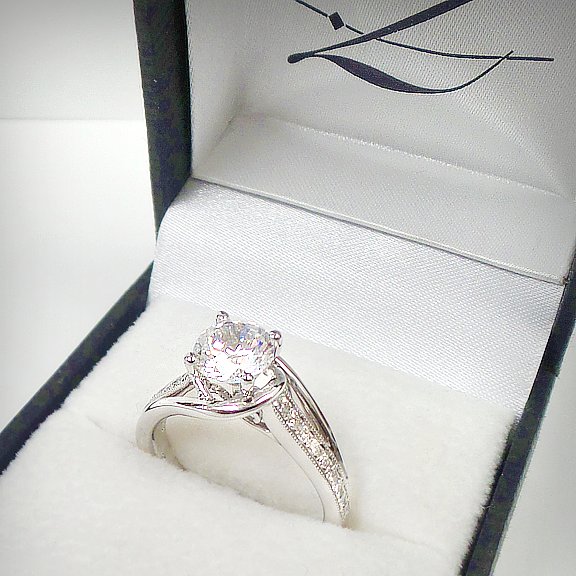It's more than just a ring — it's a symbol of your LOVE 💜 Whether you're looking for a one-of-a-kind sparkle or the ring that you saw on her Pinterest board, we're proud to be the Tri-State's engagement ring experts!