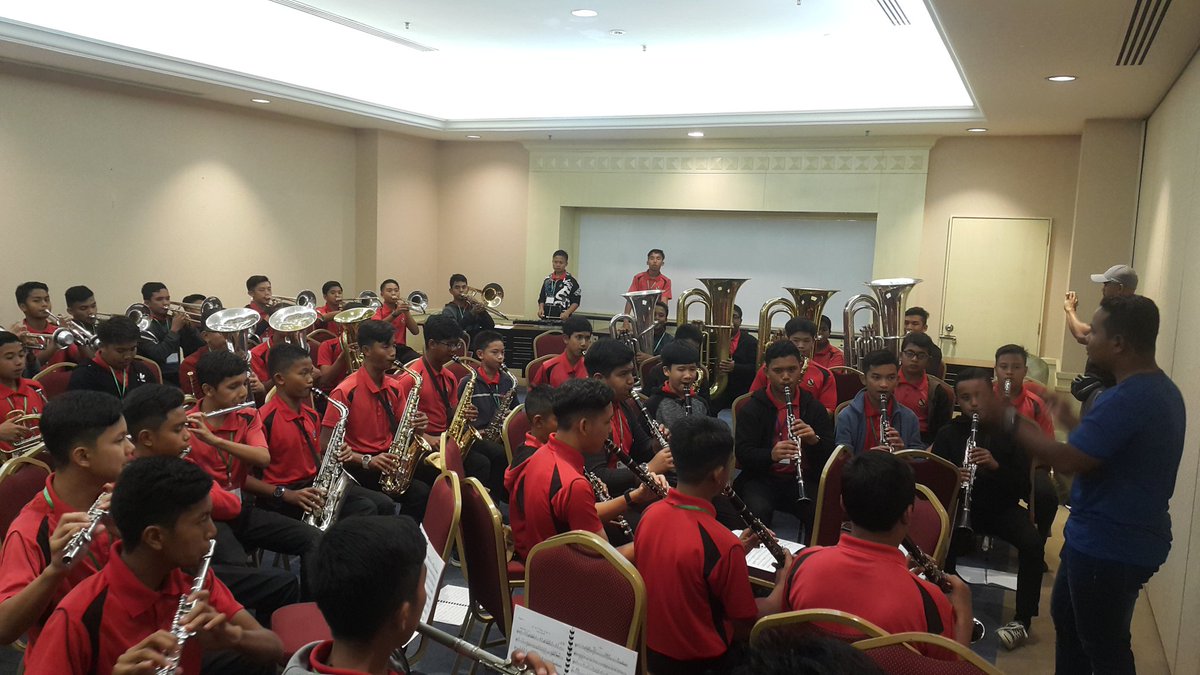 twtstarwinds's tweet photo. Final preparation 🎶💪
#MIMAF17
#halastarwinds https://t.co/GHa48yxHkq