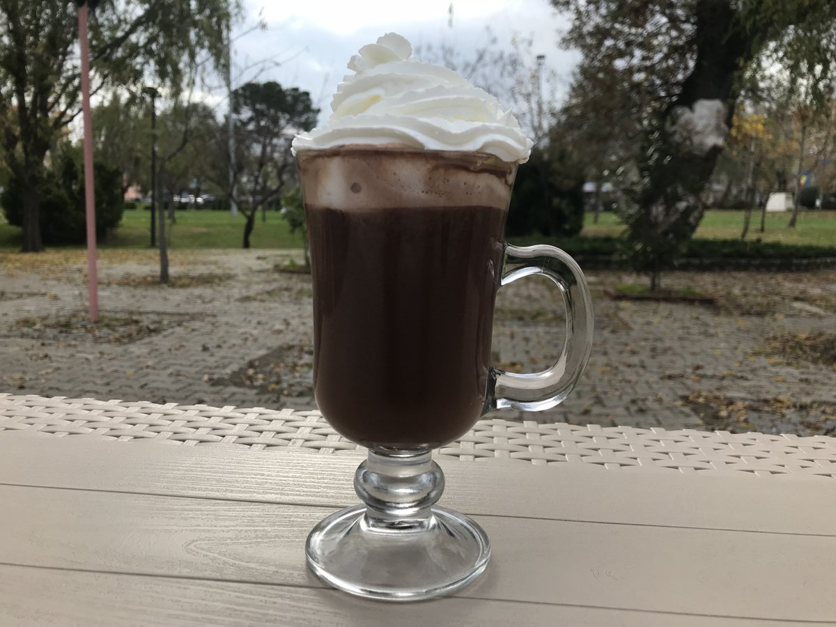 SubelCafee's tweet photo. Sıcak Çikolata ve Krem Şanti'nin buluşması sonuç mükemmel lezzet...
#SubelCafee #sıcakçikolata #hotchocolate #kremşanti #cremschnti https://t.co/dPVSF9b87p