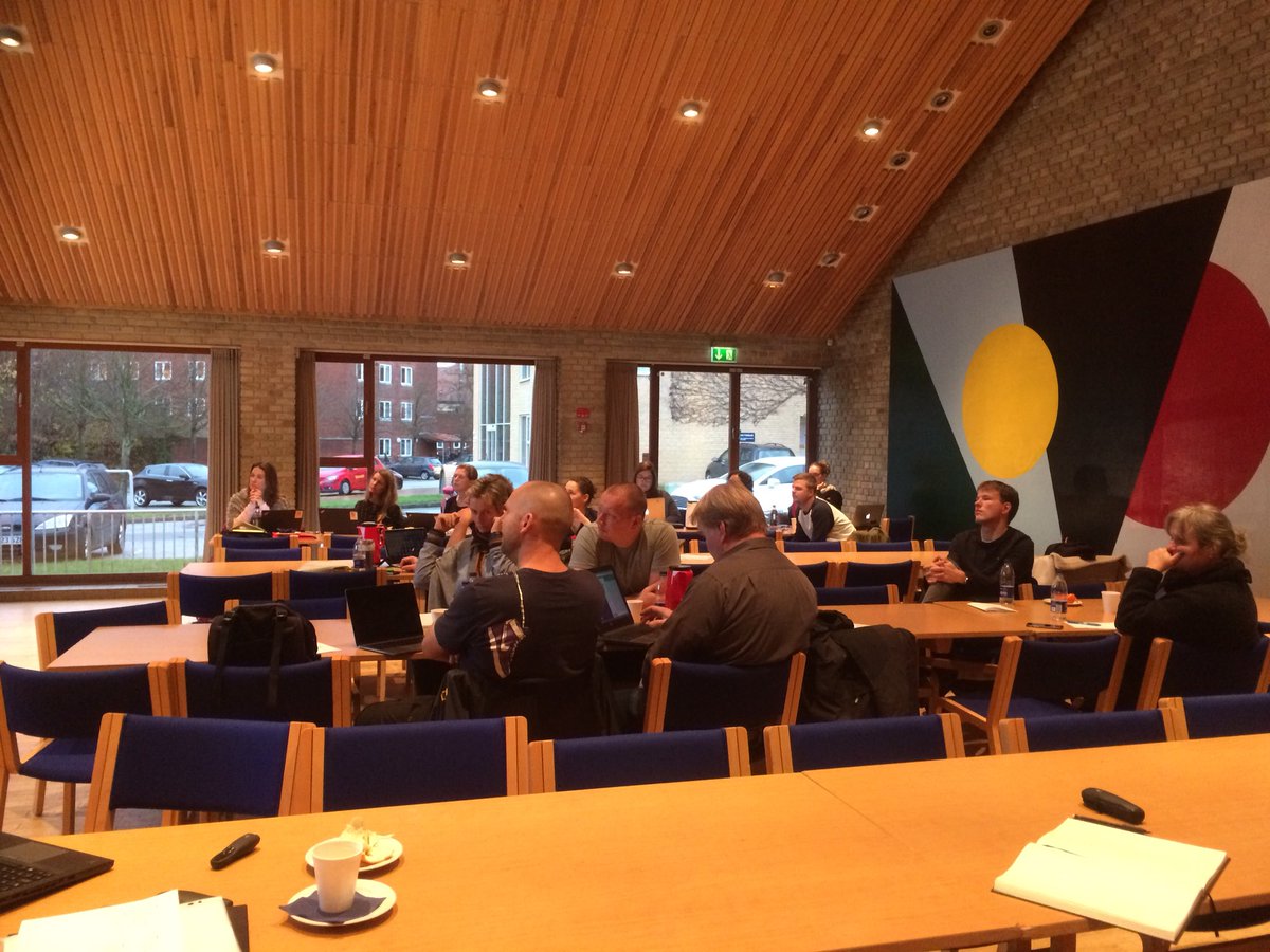 HelleFaergemann's tweet photo. Lauge fra @TryPitcherific bidrager med et oplæg om #pitching på #e3u @TDMArts @FFEYEdk https://t.co/7k5AyNVTBO
