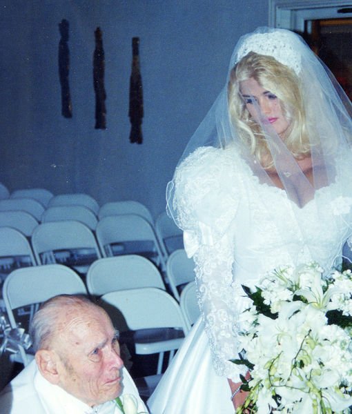 Happy birthday in heaven to eternal angel Anna Nicole Smith. 