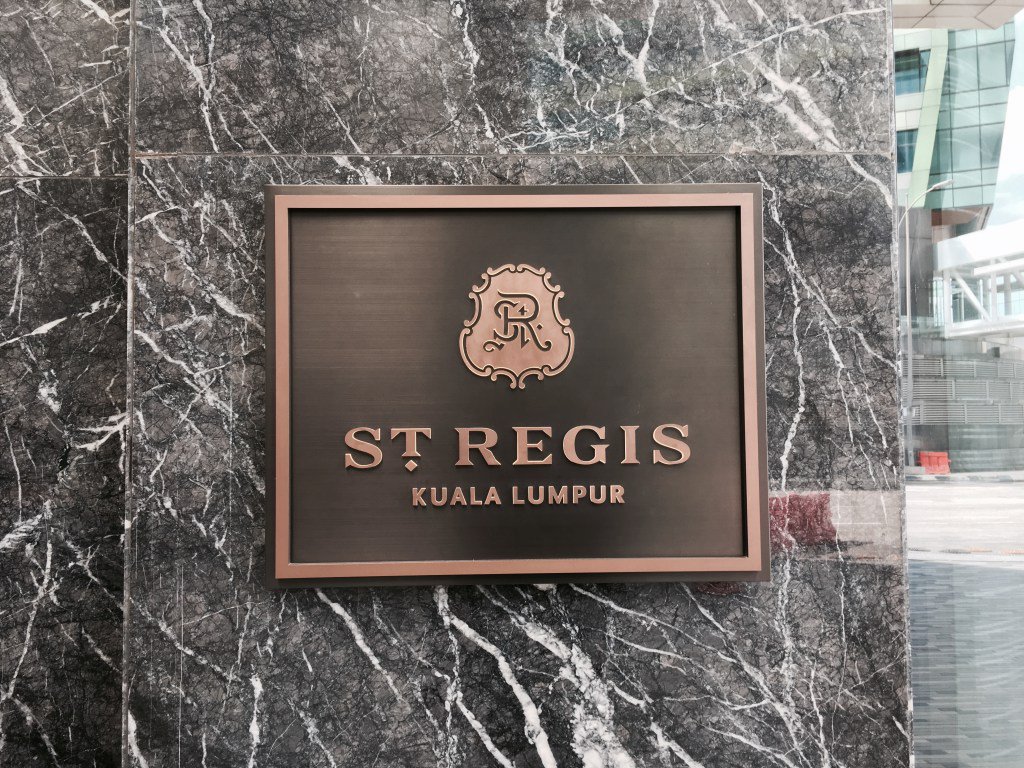 The St. Regis Kuala Lumpur - The Drawing Room &amp; The Brasserie eahotr.com/2017/11/28/st-…