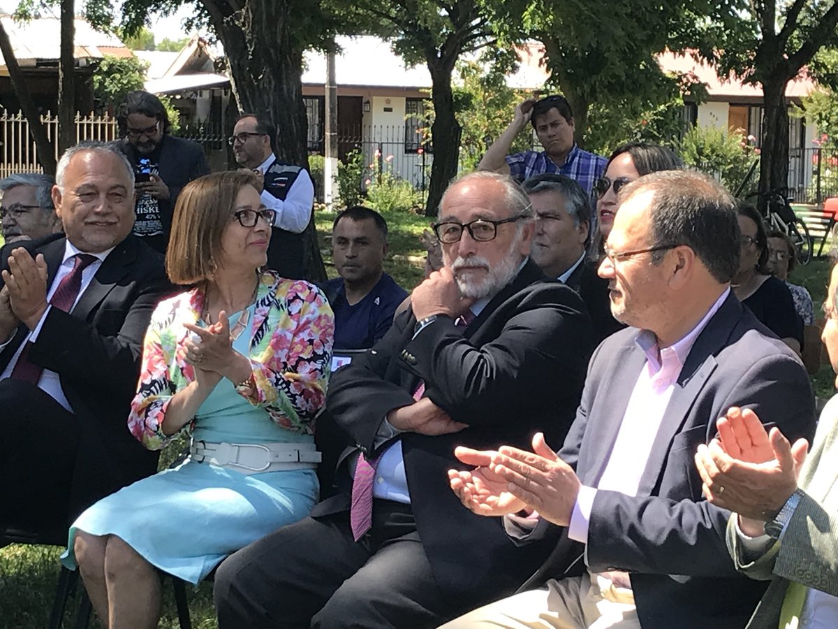DPRMaule's tweet photo. Ahora: Ministra @MinisterioBBNN e intendente Pablo Meza entregan departamentos para que alumnos con gratuidad estudien en Talca en alianza con municipios de Pelluhue,Empedrado, Villa Alegre y Sagrada Familia https://t.co/VrpiFyOzG5