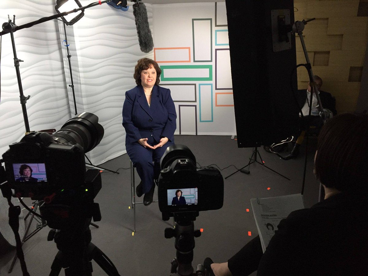 HelloBPL's tweet photo. “We want to empower the end user but we need a tool to help us see what's going on behind the scenes and that tool is #HPEOneSphere” -@hudsonalpha 

#HPEDiscover #BehindTheScenes https://t.co/LtU9B2gO81