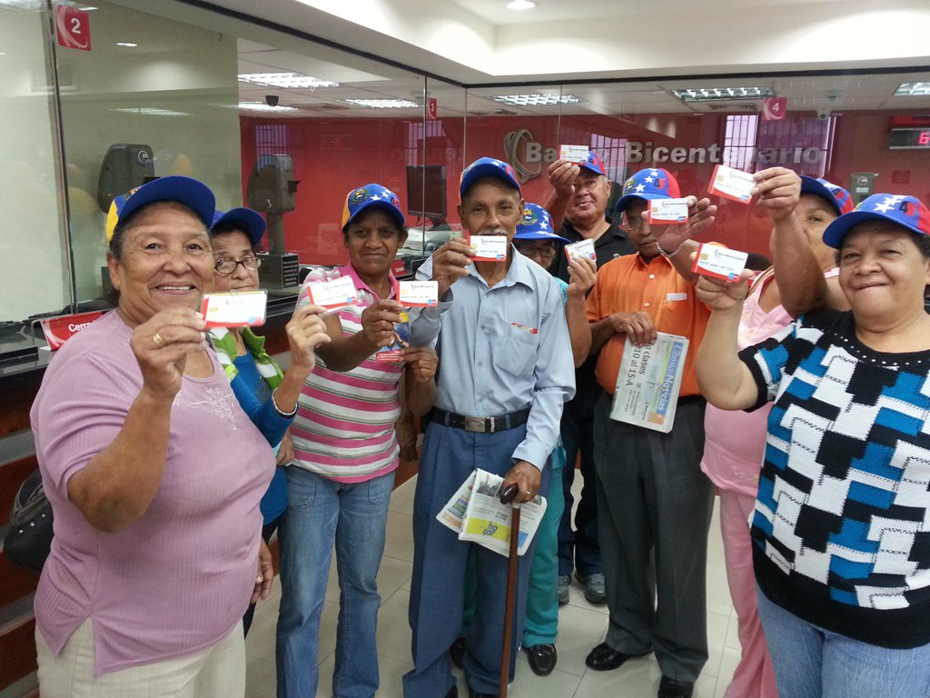 Aguinaldos pensionados 2017 ▷ Conoce todos los detalles que necesitas saber sobre el pago de los aguinaldos para los pensionados del IVSS 2017 ▷▷
goo.gl/RaS6i9