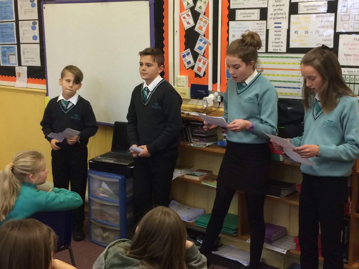 Braf croesawu cyn-ddisgyblion yr ysgol sydd bellach yn <a href="/YsgolBroDinefwr/">Ysgol Bro Dinefwr</a> i siarad am eu profiadau yn yr ysgol honno - mae wastad croeso cynnes iddynt. Hyfryd clywed am eu hanesion