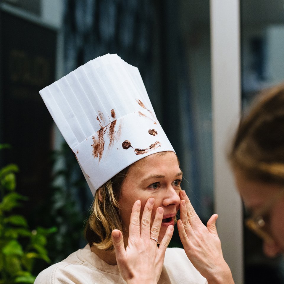 inspirations's tweet photo. Word jij ook gelukkig bij het eten van een reep Belgische chocolade? Dan is een chocolade workshop van Inspirations zeker iets voor jou! Meer informatie op https://t.co/PlXhRQ9NiP https://t.co/hGH0H6uszs