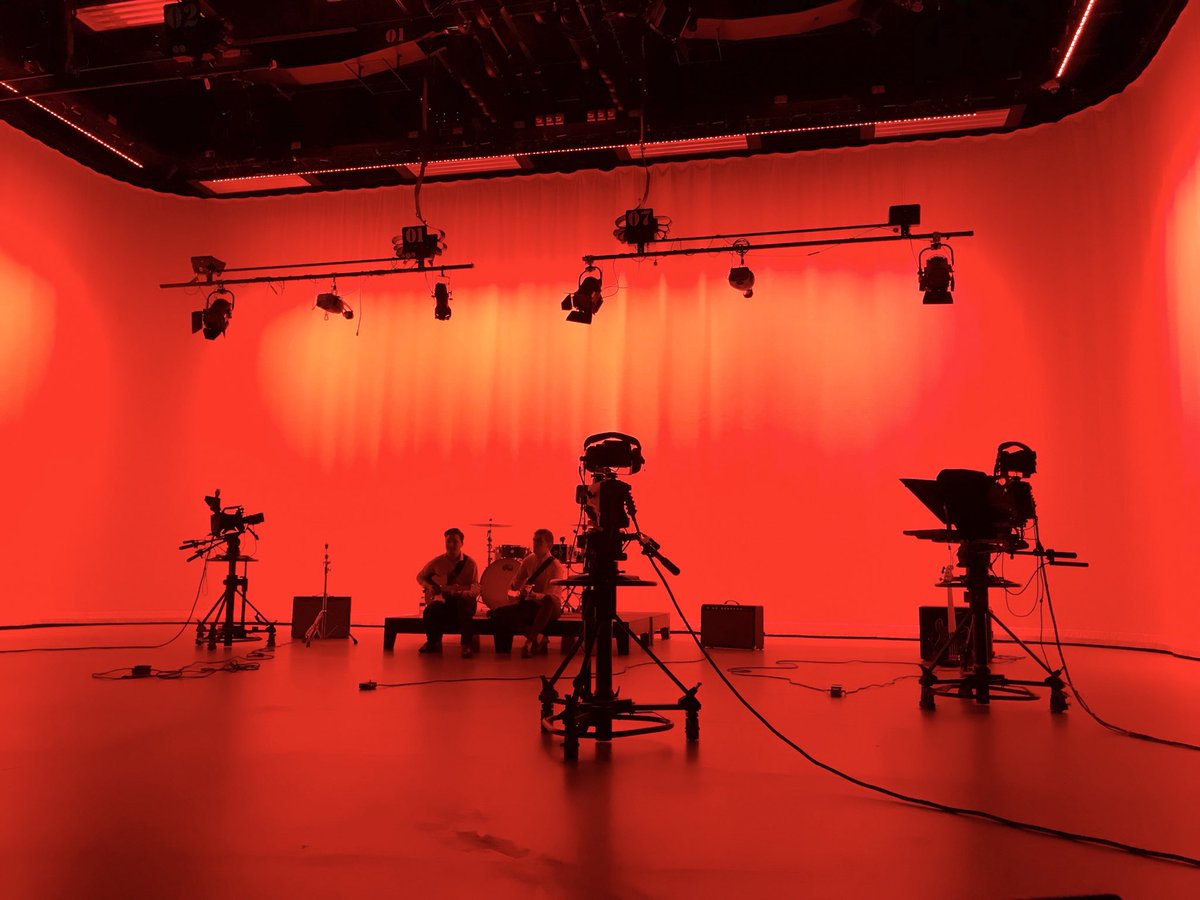 activrightbrain's tweet photo. Birmingham may not sound as sexy as Riga or LA, but I beg to differ. Behind the scenes as a member of @bcumedia Advisory Board today. Facilities are awe-inspiring... #design #education #media https://t.co/WLQB8vx7p6