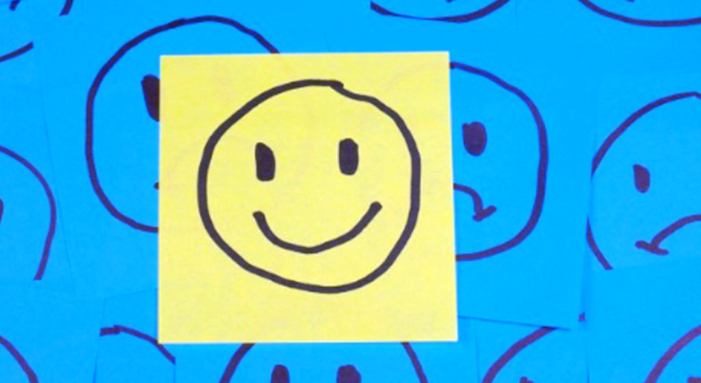 IrfanSyedReal's tweet photo. A #microTale on a downward #smile. #FlashFiction, on my #blog. https://t.co/LuQBHRFU5A https://t.co/5O5G4ijlJy
