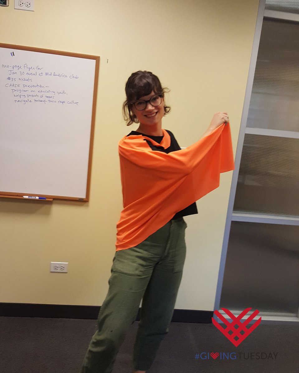 TheCAASE's tweet photo. First 5 people to give get this lovely #ChampionshipSurvivors cape... #GivingTuesday #CAASE 

Give today: https://t.co/bOtnfmAdH8 https://t.co/iedfFHNbvO