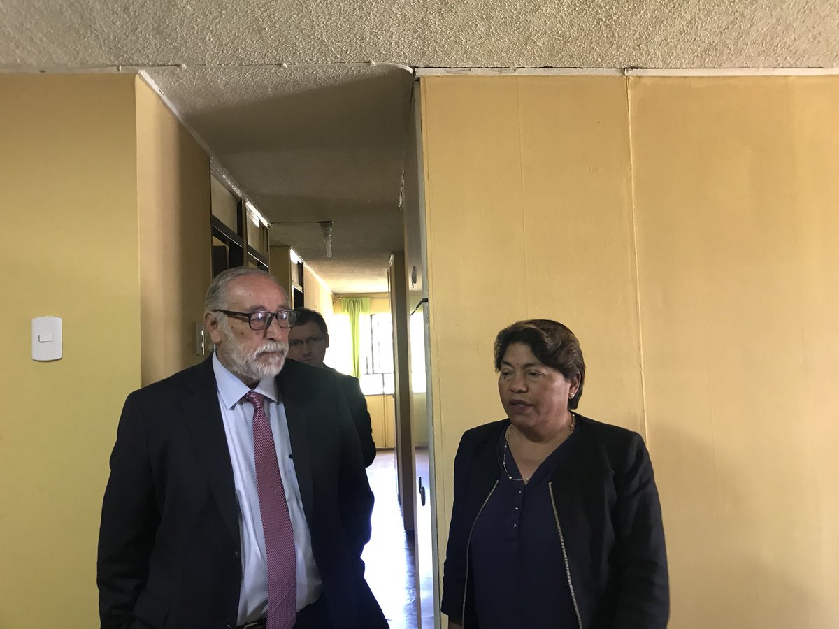 DPRMaule's tweet photo. Ahora: Ministra @MinisterioBBNN e intendente Pablo Meza entregan departamentos para que alumnos con gratuidad estudien en Talca en alianza con municipios de Pelluhue,Empedrado, Villa Alegre y Sagrada Familia https://t.co/4a72i7bpZi