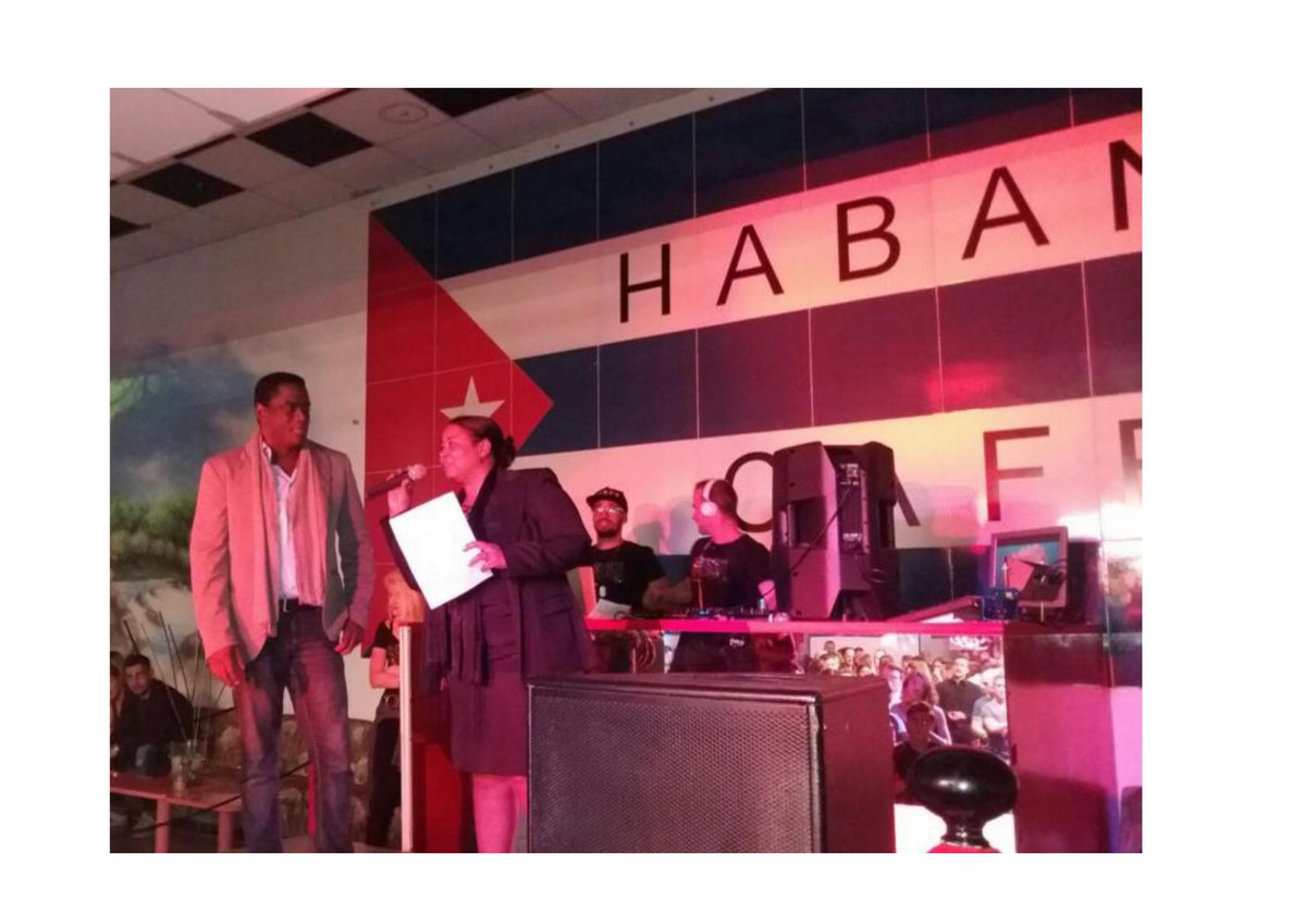 liube2's tweet photo. HONOR A QUIEN HONOR MERECE.
La comunidad de cubanos en Emilia Romagna Italia junto a
- CONSULADO DE CUBA EN MILAN
- COMITE PROVINCIAL DE CUBANOS EN ITALIA
- ASOCIACIONES HABANA CLUB, AILAC, METANGALA, LATIN CLUB EST y ENCAP se unieron para homenajear al líder máximo FIDEL CASTRO https://t.co/r9XasQluPt