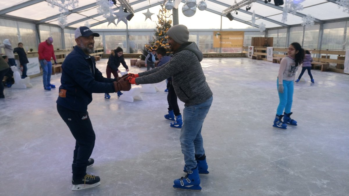 Schaatsles statushouders in Geldermalsen