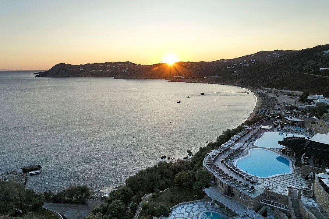 Myconian's tweet photo. The natural beauty of Elia Beach seems like a portrait but trust us…it is real! #MyconianImperial #Mykonos #SeaAndSunset #VisitGreece #MyconianView
https://t.co/dXuV5c3i88 https://t.co/JJh2AUVlmV