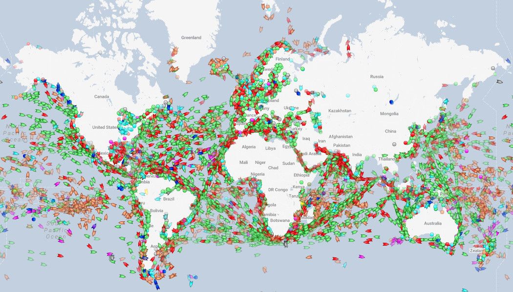 This map shows every ship at sea in real time wef.ch/2j0HYy9 #shipping