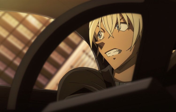 conan_jouhou's tweet photo. 【コナン情報】
何枚か画像が公開されています。

❶緊迫した表情で車を運転する安室
→「純黒の悪夢」を超える(⁉︎)アクションを見せてくれるそう…。

❷こちらも緊迫した表情のコナン
→この体制はスケボーですね！

❸安室が拳銃を向けるシーン。
→果たして向けた相手は一体…。
#conan https://t.co/tDecCnwPrT