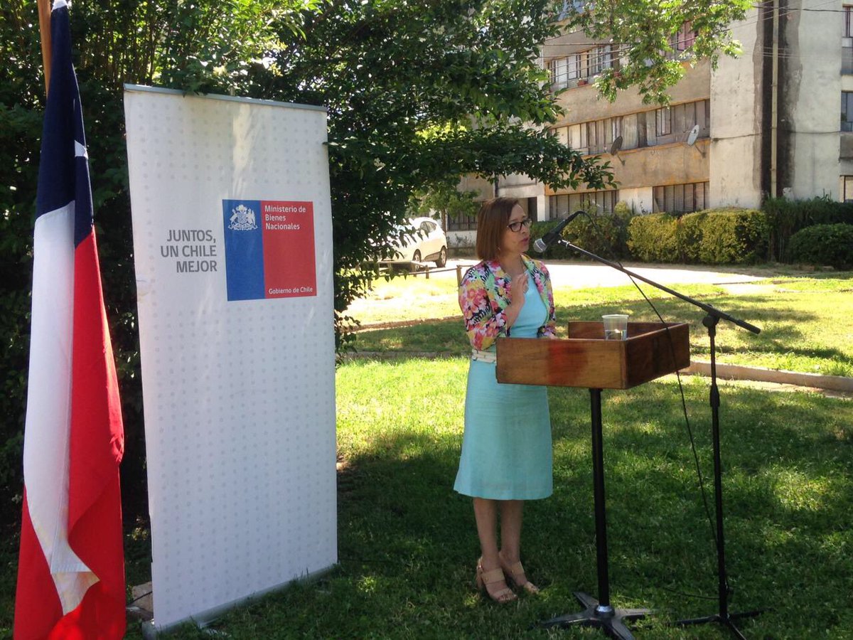 MinisterioBBNN's tweet photo. En el Maule, @MinistraPalma presenta inmuebles fiscales que serán dispuestos para acoger a alumnos de sectores rurales como Empedrado o Villa Alegre que accederán a la educación superior en Talca #ChileMejor https://t.co/ZEUdkGZkZm