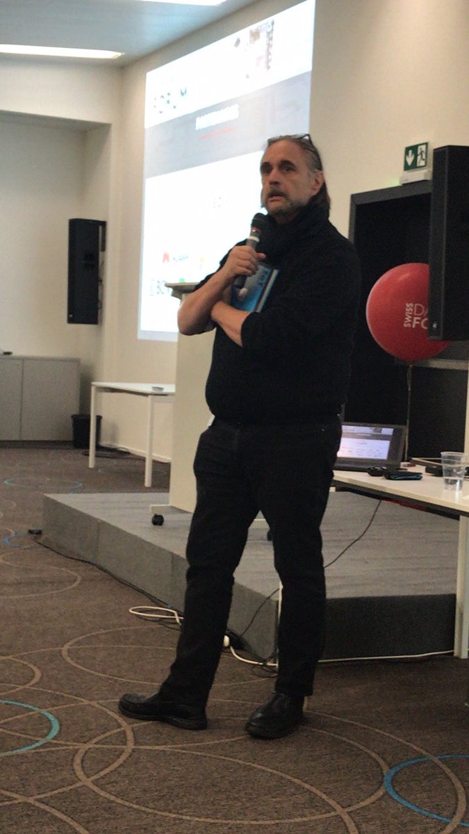 SwissDataForum's tweet image. Dernière session de cette 3ème édition du #Swissdataforum
IoT, la révolution des objets
Dr. Xavier Comtesse.