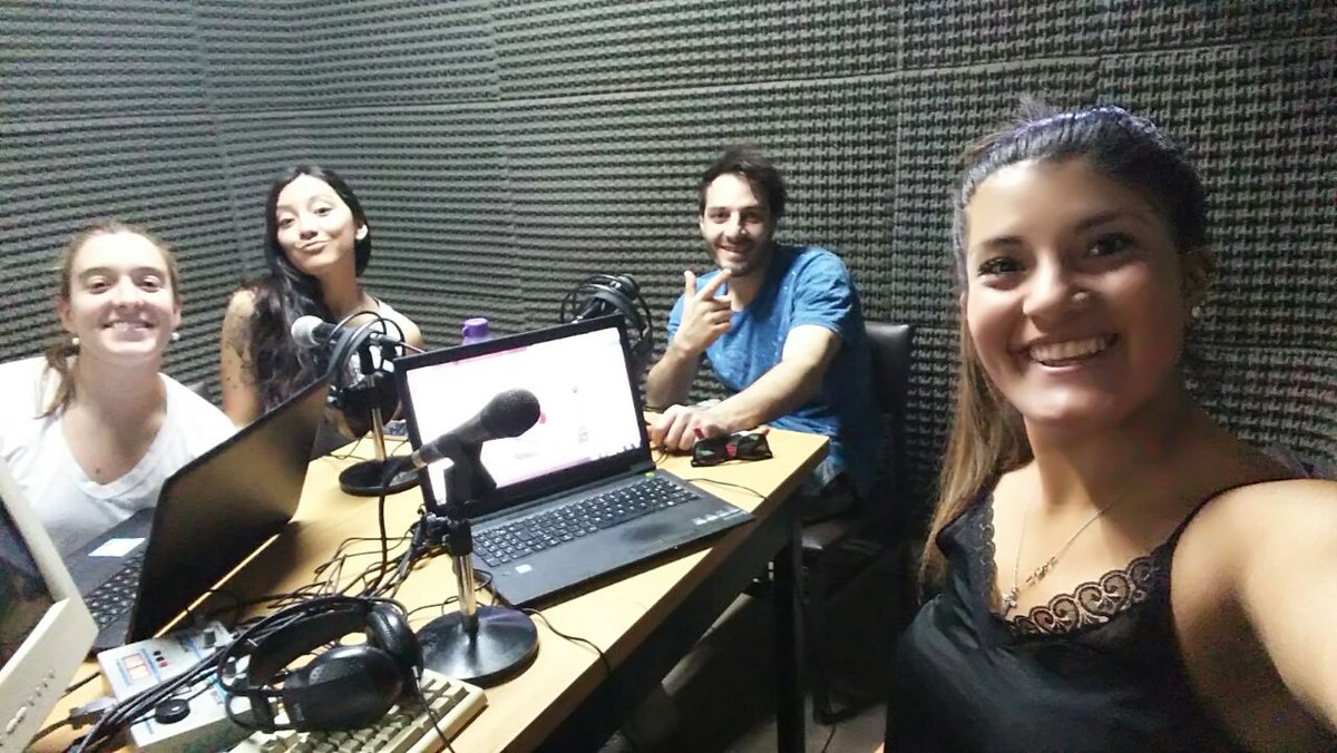 #TireYAfloje En el piso Juanjo Sozzi, vocalista de <a href="/CostaCanalSurf/">CostaCanal</a>, comenta sobre su participación en <a href="/FiestaCervezaGC/">Fiesta de la Cerveza</a>🍺. También tienen este viernes la presentación de "Oeste", su segundo disco, en <a href="/N8Estudio/">N8 Show & Bar</a>.