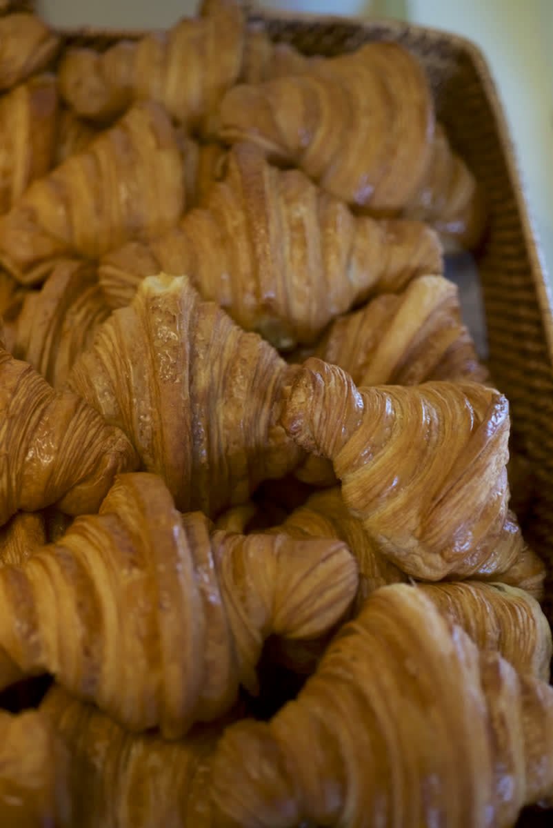 KBNNPR's tweet image. Currently craving @KBNNPR client @CafeBilboquet croissants! Theres something about these perfectly baked croissant's that keeps me coming back!  😋 ✨ #CravingAlert #LookInsideMyMind #LeBilboquet #Cafe #Croissant #Cravings #Delicious #Nyc #France
