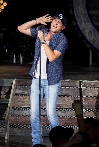 OneStopSeats's tweet photo. #ColeSwindell Announces 2018 Headline Tour #eventticketoffice  

https://t.co/0neDsGpdVA https://t.co/ONxlPmm6JI