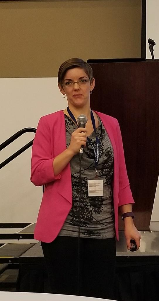 AndreaSokal's tweet photo. #IMDays #Session4C Critical to make sure that users are hands-on during training. https://t.co/SIu2QHbsZW