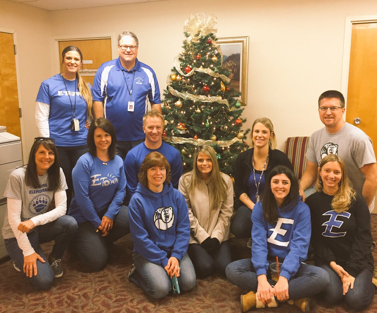 kari_bittinger's tweet photo. Serving breakfast and singing some carols at Manor Care. What a great day!! #EASDGivingBack https://t.co/9Y4fRehDCS