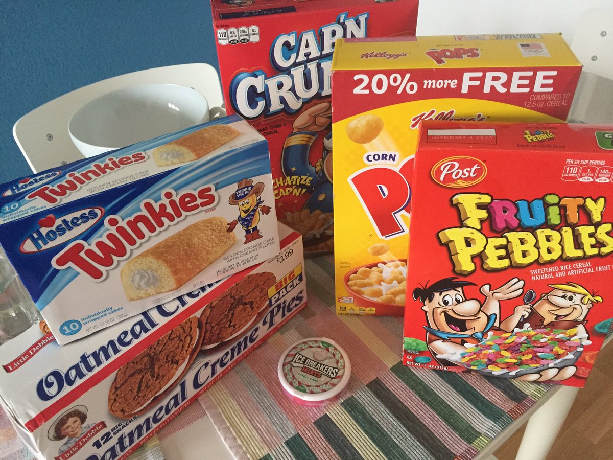 clauruizw's tweet photo. Cuando te llega paquete del paraíso 😍😋 #JunkFood #AmericanStuff #Regia https://t.co/dRldilTDt2