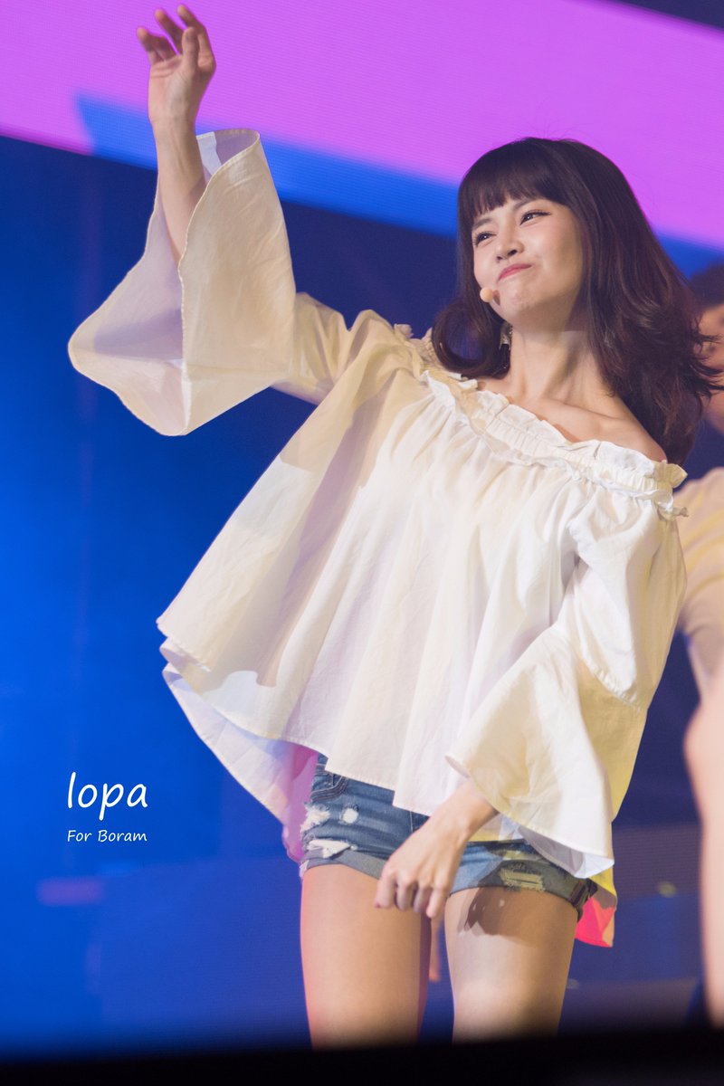 khvs2048's tweet photo. 170513 Taiwan Concert Boram 😙😙
#Boram #보람
#ILookForwardToSeeingYouAgain
#WaitingBelieve  
@BoRam_0322 https://t.co/dkTYiJNhI0