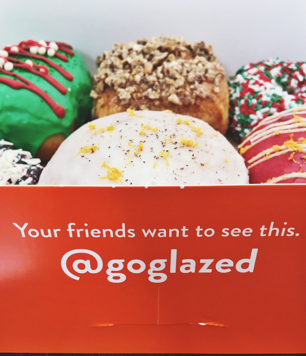 goglazed's tweet photo. $20 dozen Tuesdays, so you can give a gift filled with Holiday bliss. Surprise your friends, coworkers, family, neighbors, doughnut lovers with a dozen of our Holiday doughnuts. #GoGlazed #20dollarTuesday #HolidayDoughnuts https://t.co/yqNQYZikSL