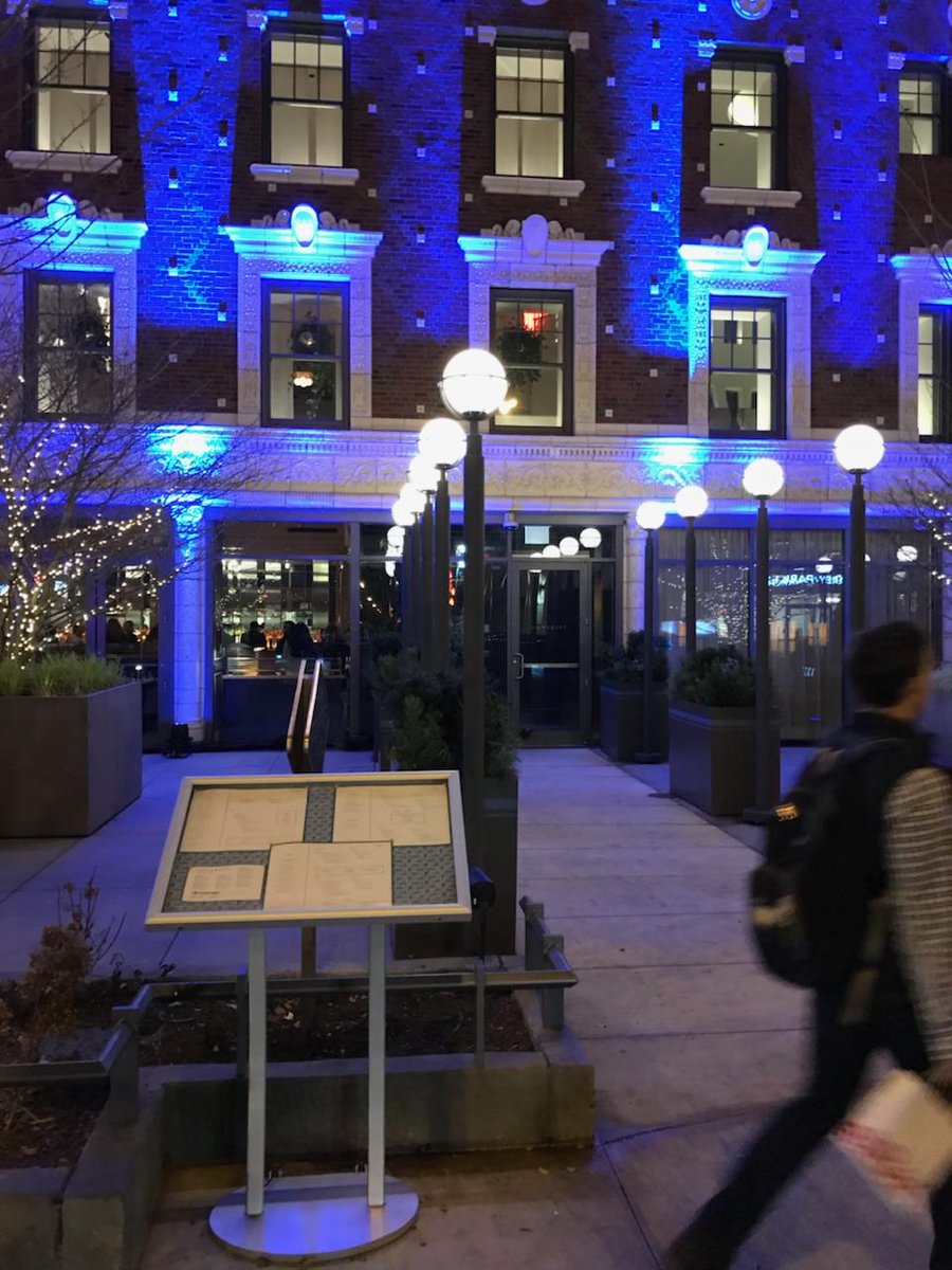 selldynamically's tweet photo. We can't complain. We're starting the week off at @ViceroyChicago - where we are finding that #HotelEnvy is real!
#LuxuryTravel #TuesdayThoughts #Hospitality #HotelIndustryNews #Sales #DynamicThoughts https://t.co/WA5jpHJeyH