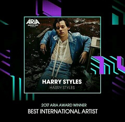 R_Mustir's tweet photo. Congrats my @Harry_Styles 😘😊 #HarryStyles #Harry #AriaAwards2017 #ARIAs #WINNER #LIKEXLIKE #FolloForFolloBack https://t.co/TcsBJGla8e