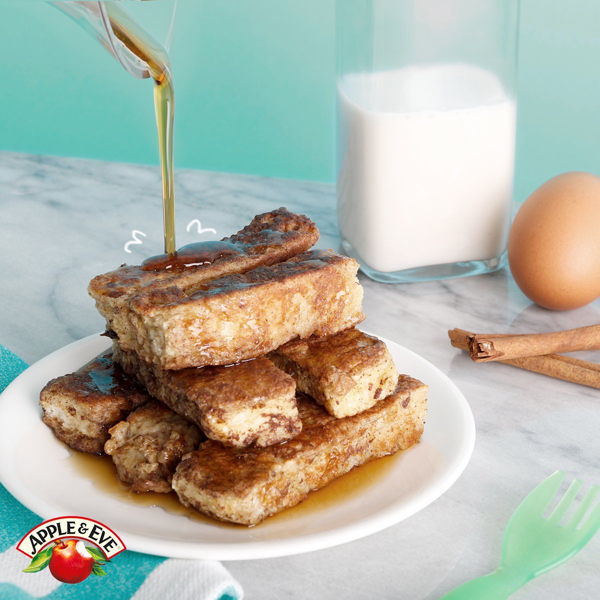 15 minute French toast sticks—can your morning get any better? Click here for the recipe: bit.ly/2zStMAu