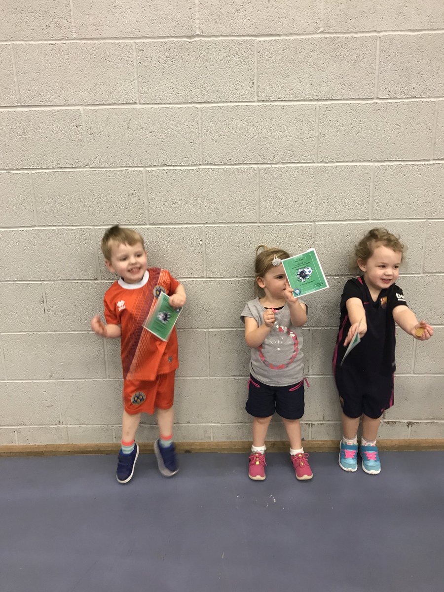 leahgriffsc's tweet photo. @LilTotsFooty last session of this term Esmai,Lewie and Martha love it! https://t.co/7whh2ouk9C