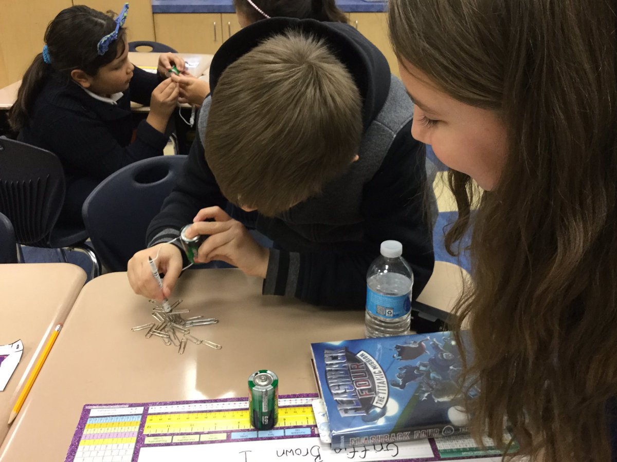 alliestaj's tweet photo. Electromagnet excitement! Students building and challenging themselves to build the strongest magnet possible. #futureengineers #d83shines #roypride https://t.co/ddjf4DJBhP