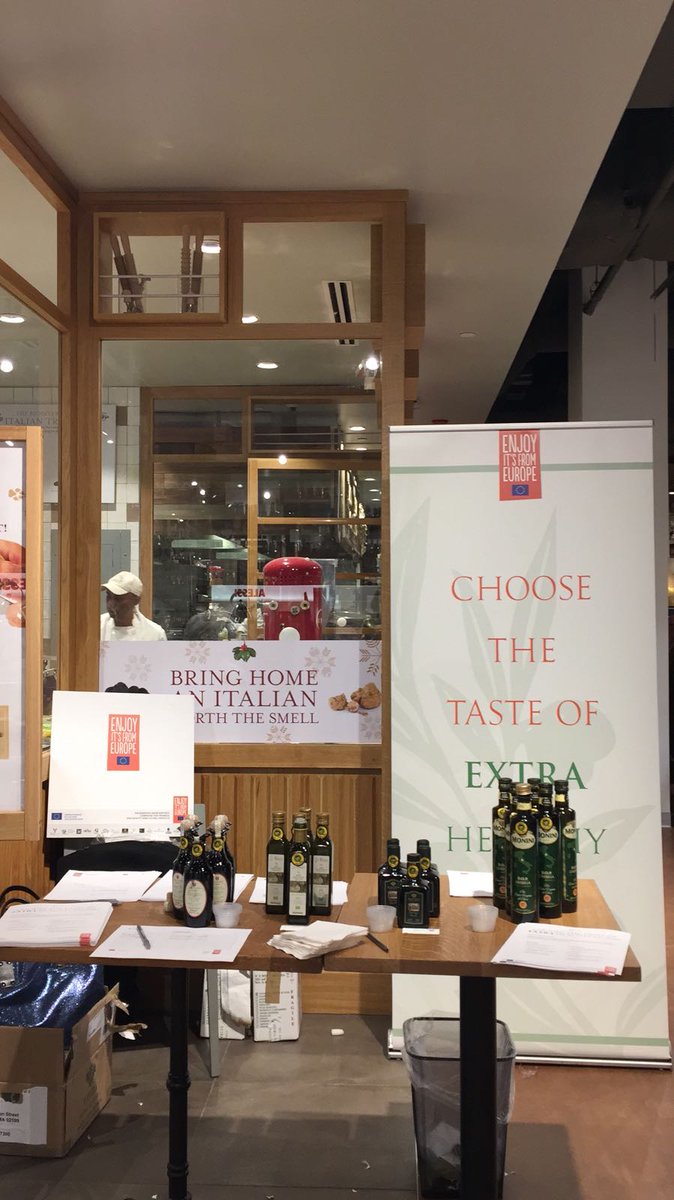 extra_camilla's tweet photo. #extrahealthyliving #instorepromotion @EatalyBoston #topitalianevootastingandtraining #amazingextravirginoliveoil #enjoyitsfromeurope https://t.co/KXLavimV9K