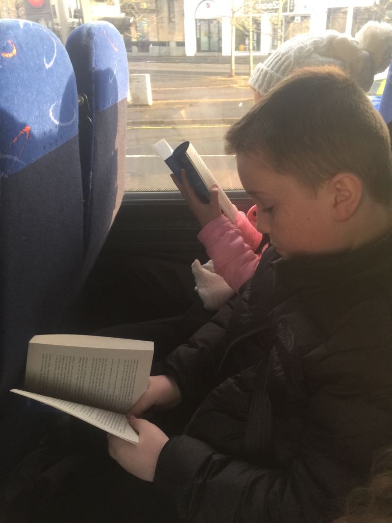 WBurghPrimary's tweet photo. P7/6 and P6 went to Stirling Castle today... but we didn't let them escape #BookWeekScot they read on the bus, they read information around the castle and even completed some #BookDares #WillybugsReads https://t.co/FrDmXUe27Z